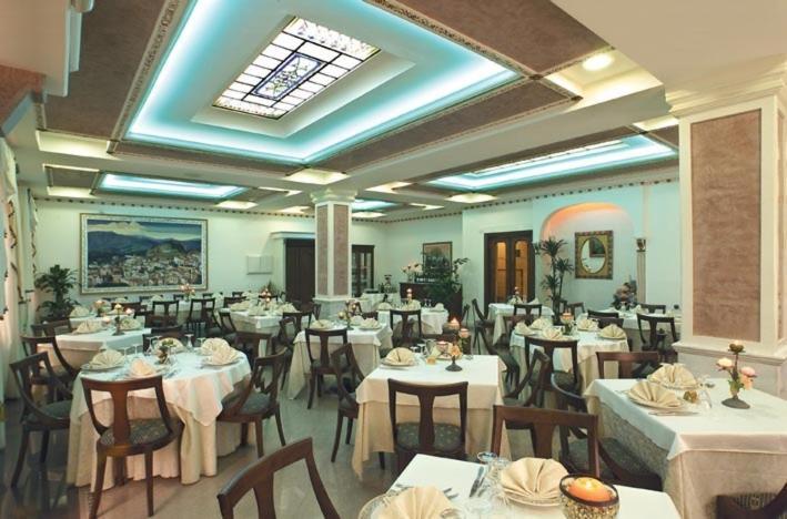 Hotel Ristorante La Siesta Pietrapaola 外观 照片