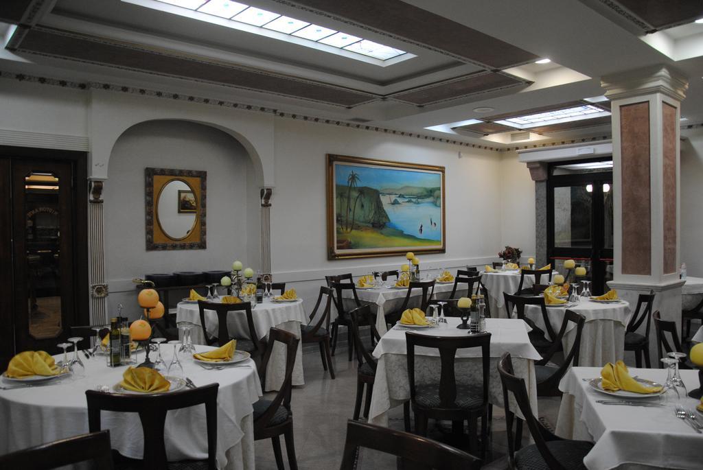 Hotel Ristorante La Siesta Pietrapaola 外观 照片