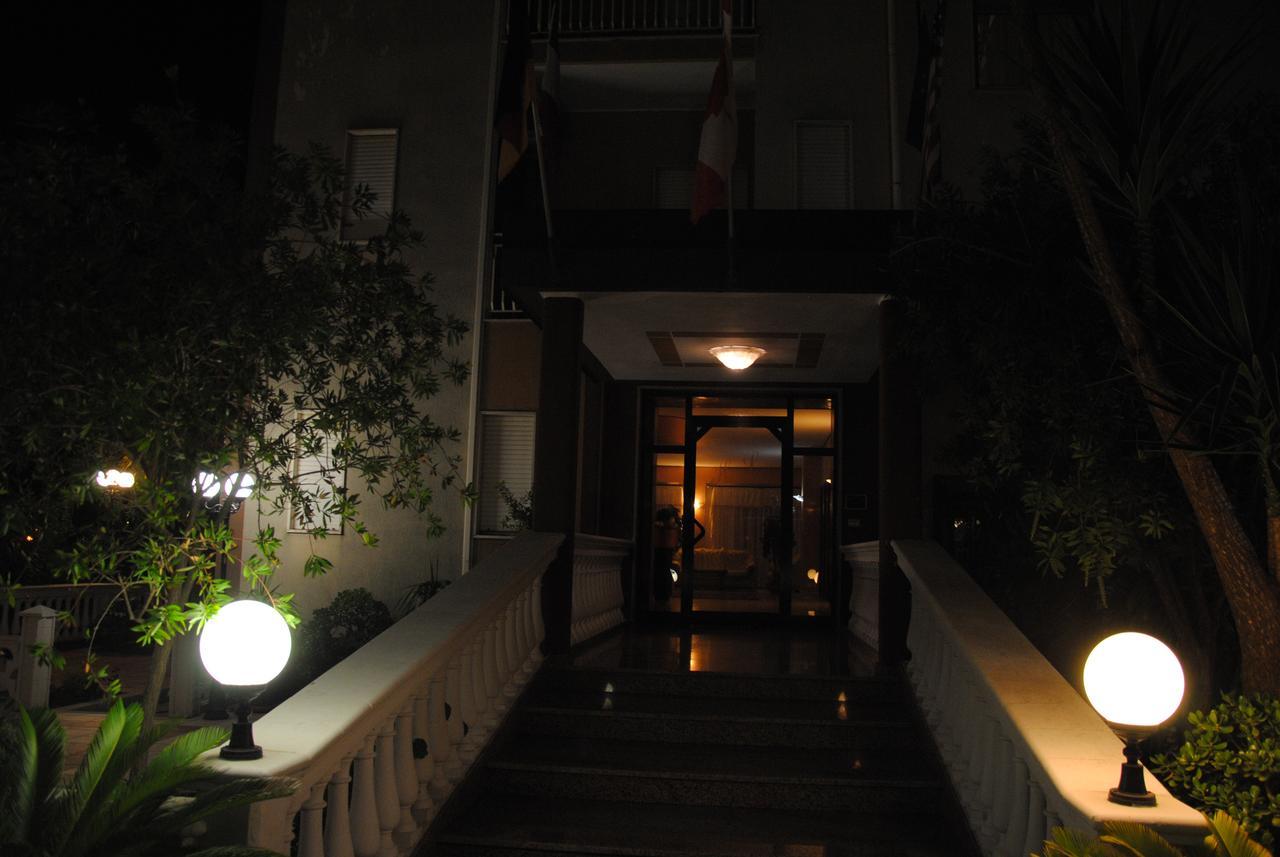 Hotel Ristorante La Siesta Pietrapaola 外观 照片